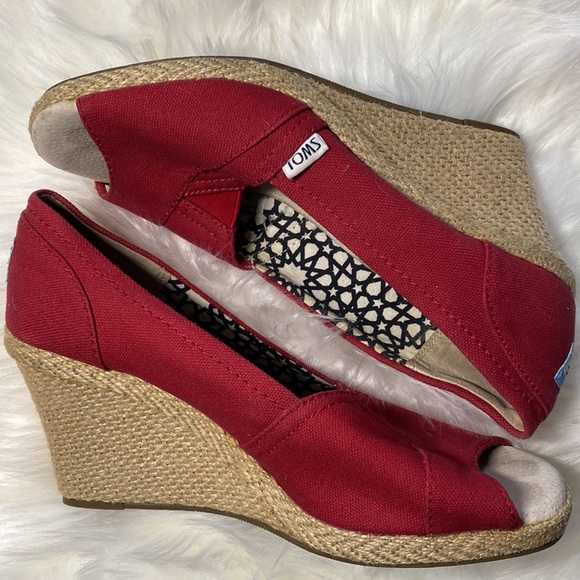 TOMS red espadrilles size 8 - Picture 2 of 5